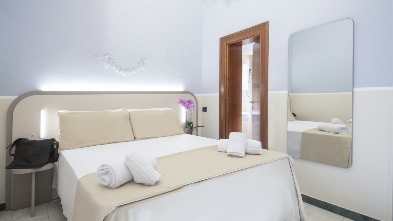 Hotel-Grifo-De-Monti-Rooms-Roma-quarto-principal-classic-6