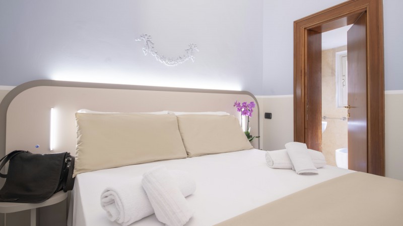 Hotel-Grifo-De-Monti-Rooms-Rome-chambre-double-classic-7